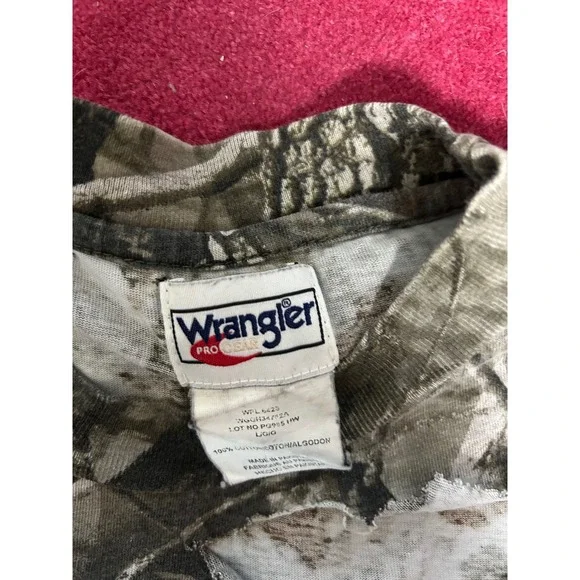 vintage wrangler camo tee distressed 90s y2k pocket tee - Picture 2 of 8